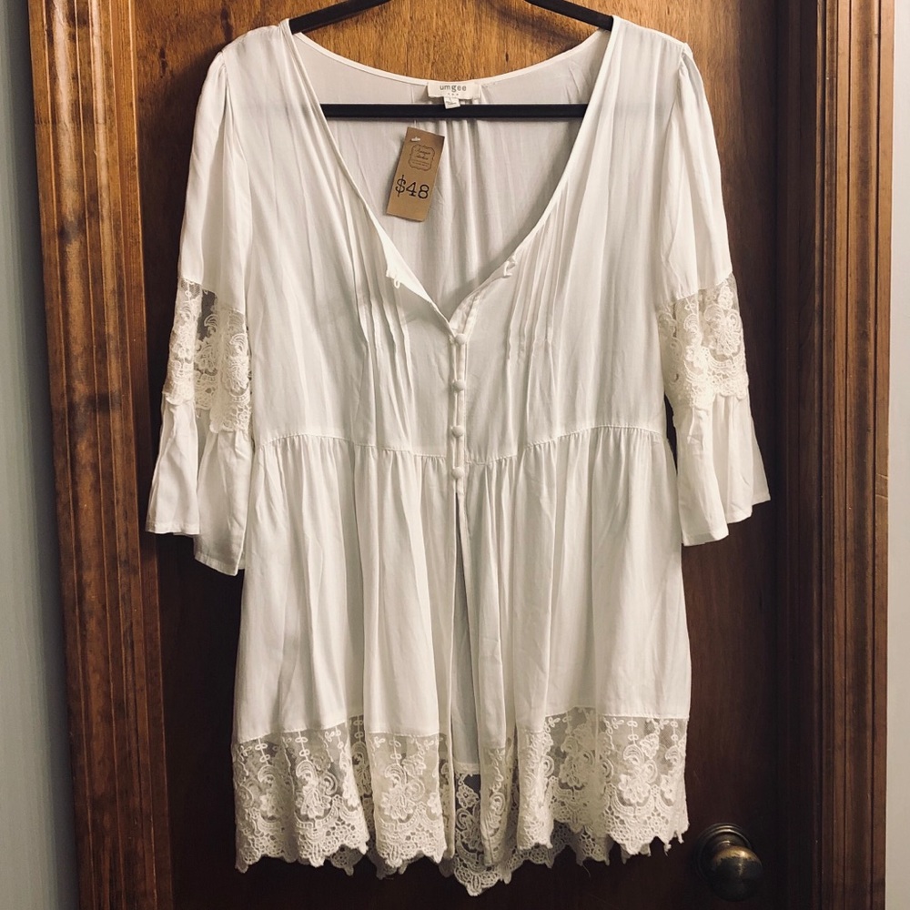 White Blouse w/ Lace Trim